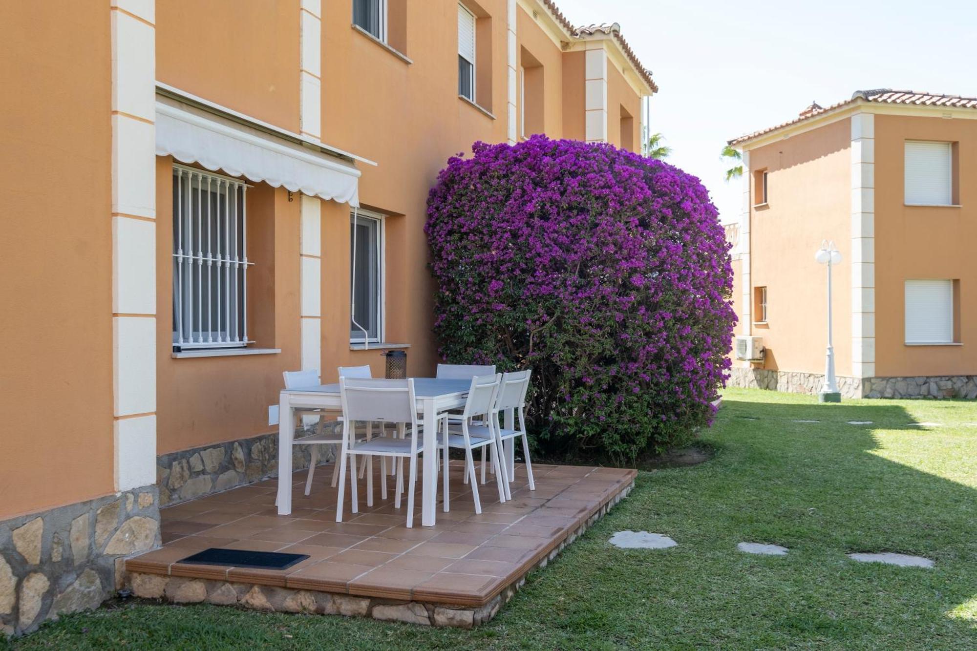 Nacarea By Midelisa Apartment Oliva Bagian luar foto